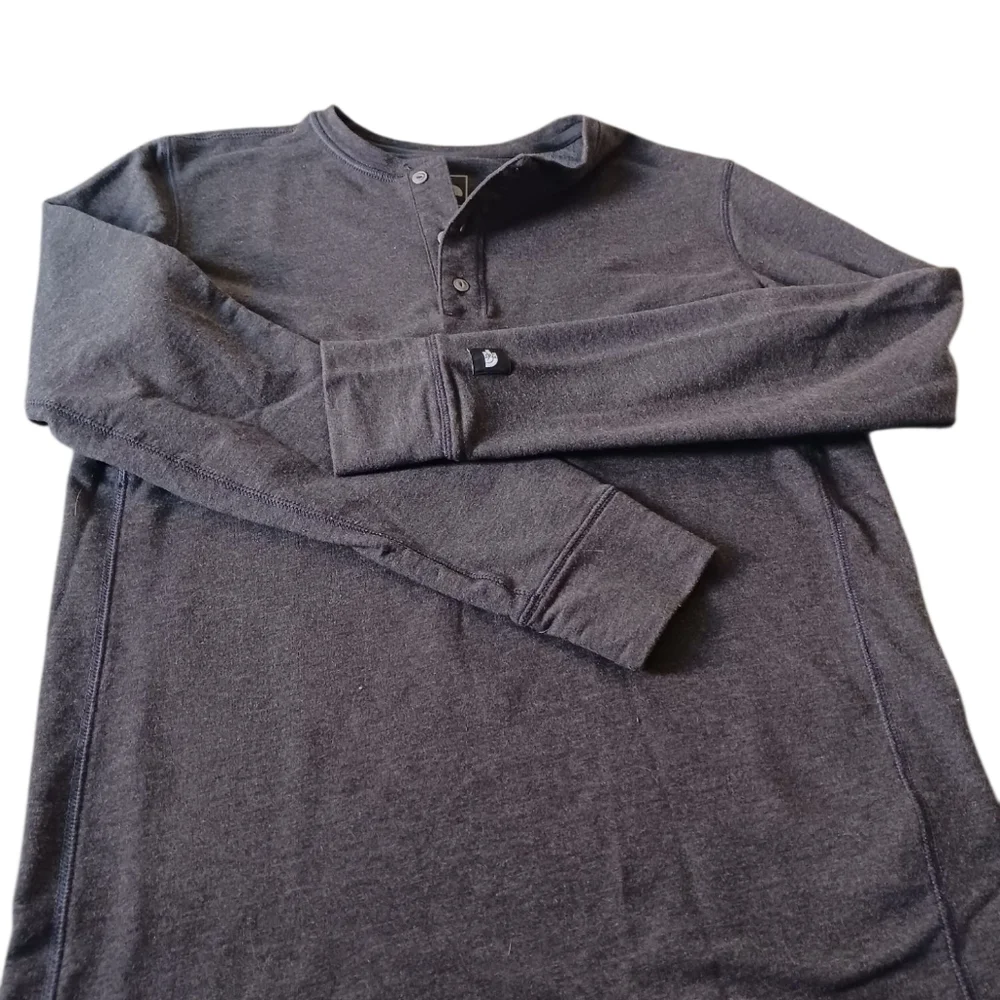 The North Face Charcoal Long Sleeve Top - Picture 5 of 5